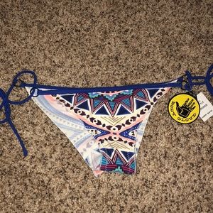Women’s Body Glove XS Cheeky Scrunch Bikini Bottom